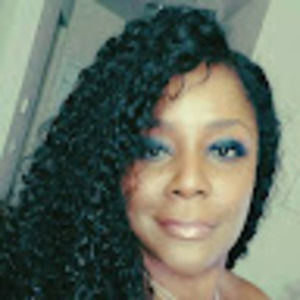 Meet your Posher, Claudine